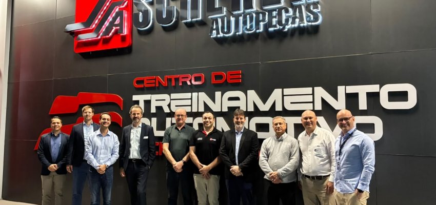 Scherer Autope&ccedil;as recebe executivos globais e sul-americanos da MAHLE para fortalecer parceria estra